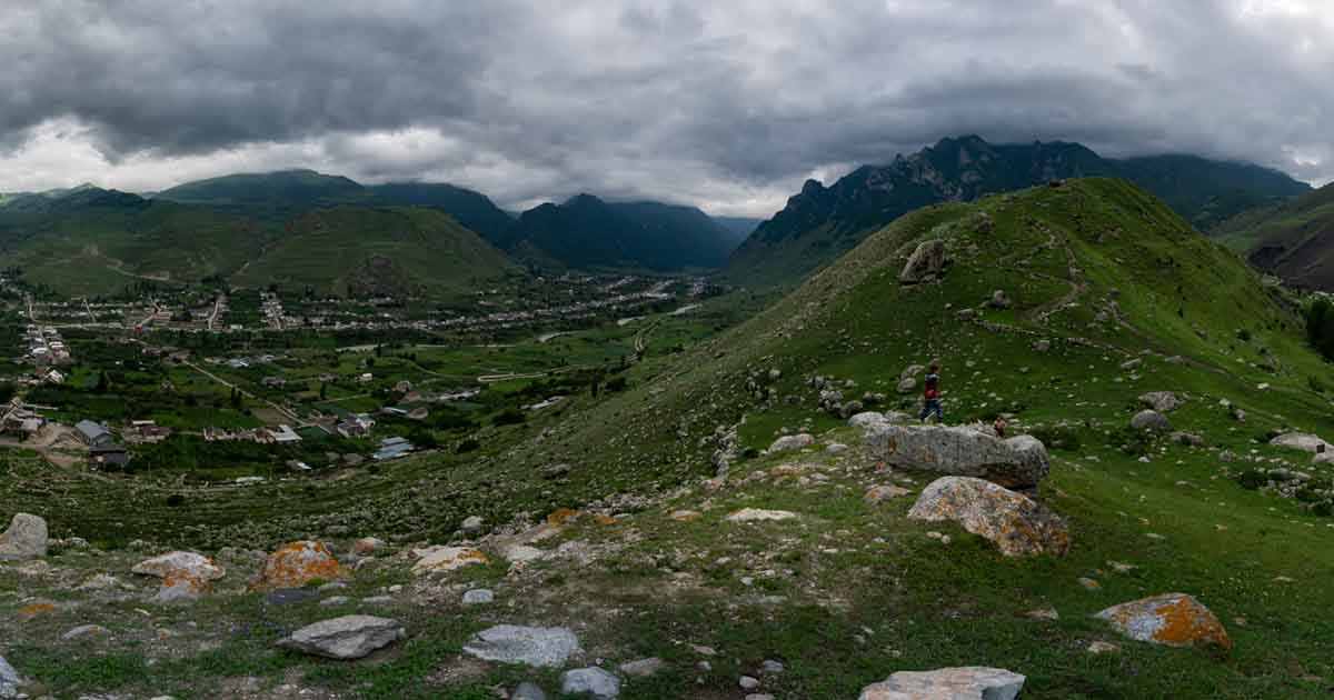 The slopes of mount Mukhol, 
